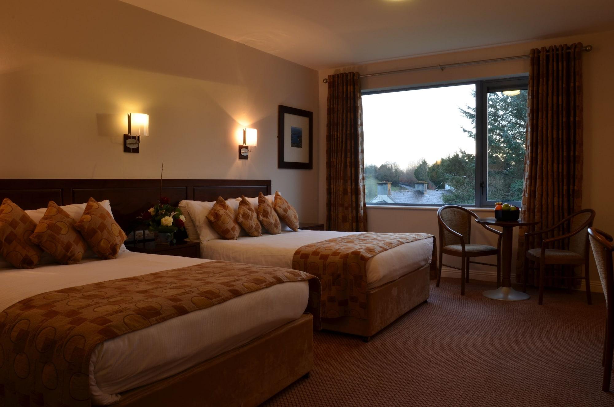 Kiltimagh Park Hotel Exterior photo